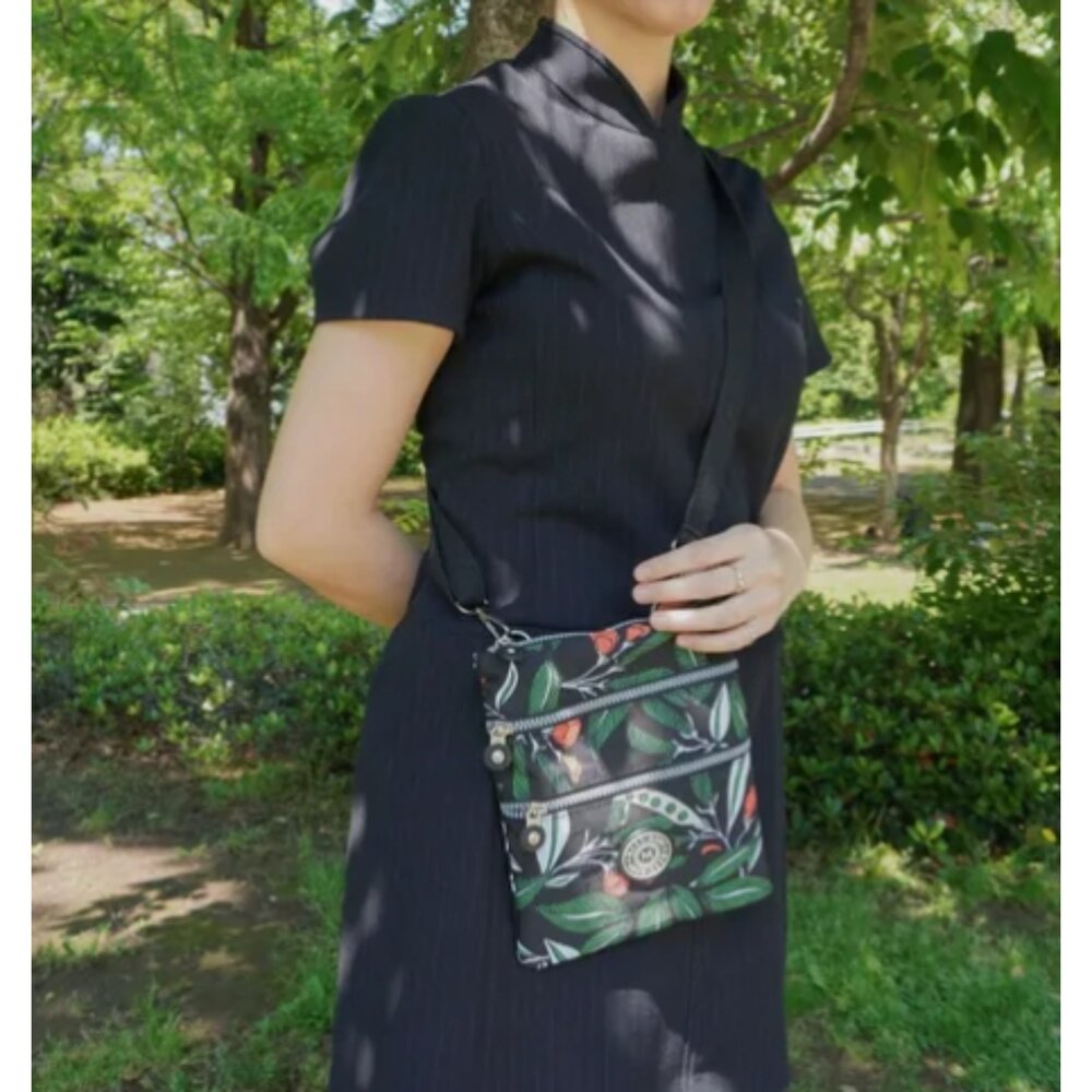 日本直送|預購|MERRIMENT 輕量尼龍單肩隨身包-圖片-6