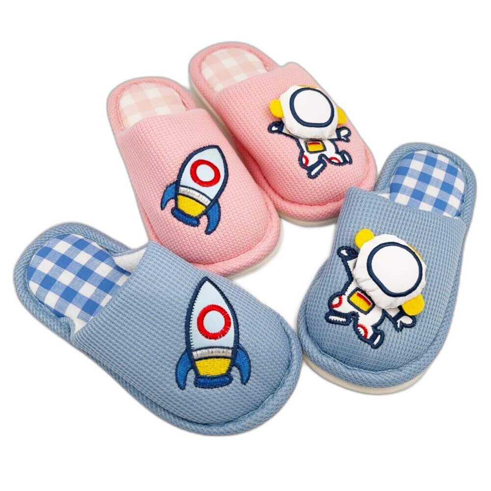 C136-中大童室內拖鞋-兩色可選