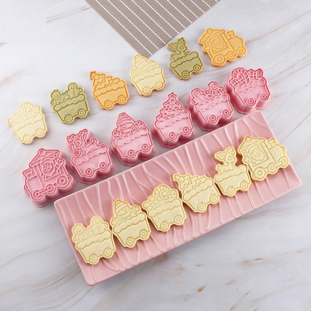 18851674235-《巧緻》 H款 聖誕節餅乾模 聖誕火車 餅乾模 6件組 糜鹿 聖誕老人 薑餅人 拐杖糖 雪人 聖誕樹 ，餅乾模