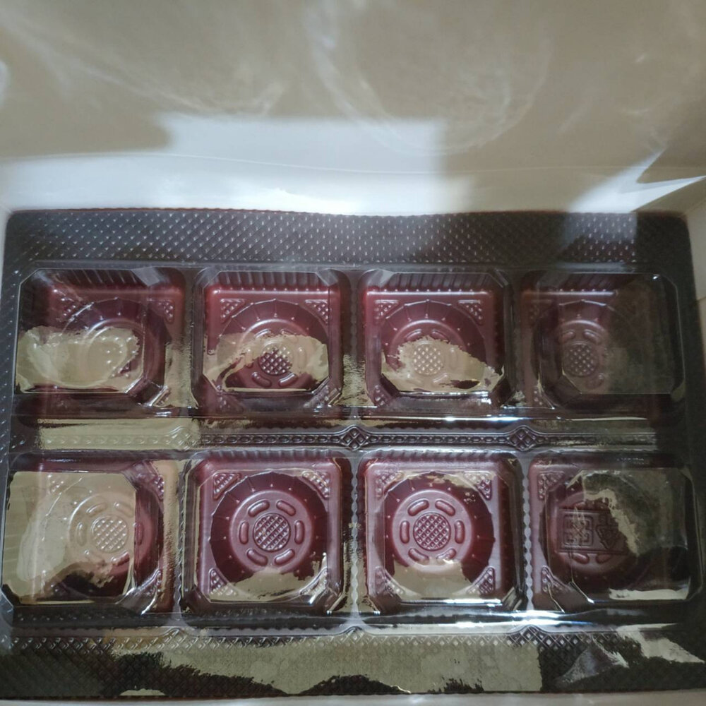 23551472444-6入 、8入綜合禮盒專用： 8入蛋黃酥內襯+上膜 6入綠豆椪內襯