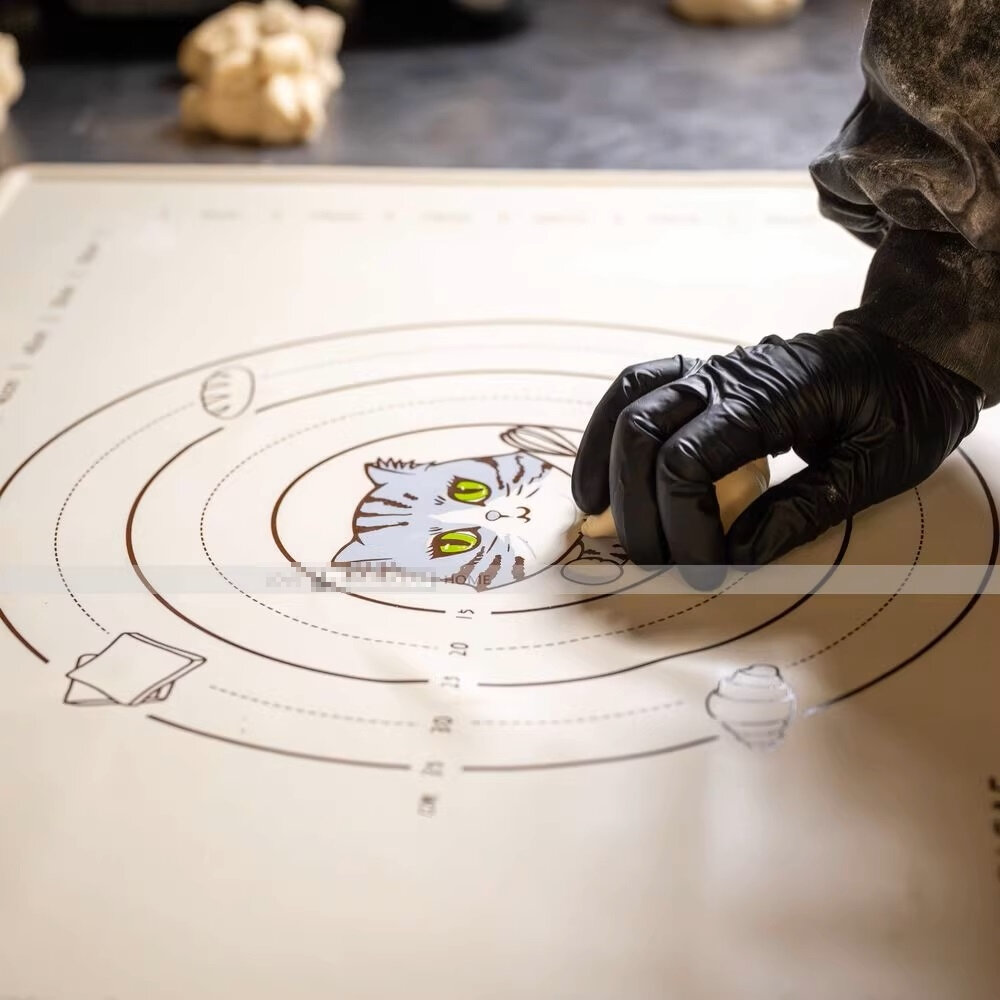 BREADLEAF 加大 50×70cm 加厚 鉑金矽膠 揉麵墊 烘焙操作墊 乳白色 貓咪圖案 巧緻 ,貓咪揉麵墊-圖片-5