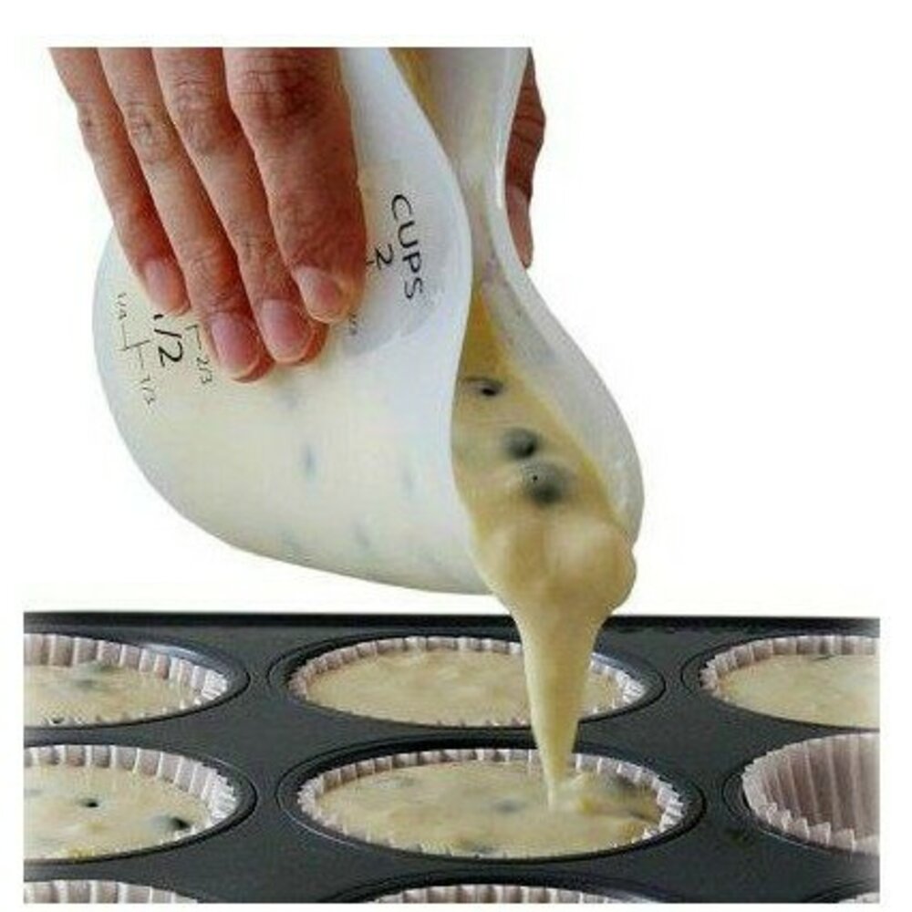 T179-《巧緻》 愛心矽膠量杯 500ml 耐熱量杯 烘焙軟量杯 烘焙用具  心型量杯，心形量杯