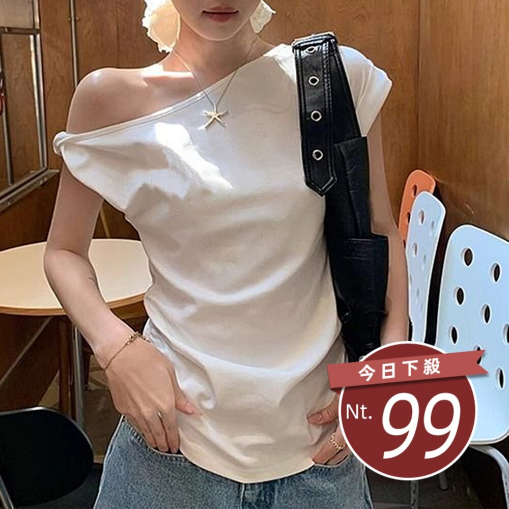 T714-【台灣發貨】韓版氣質設計感扭結斜肩上衣 衣服 女裝 t恤 短袖t恤 上衣【T714】