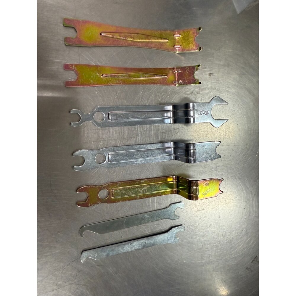 S1-00589-吊輪專用把手 吊輪 把手 拆卸工具 658 768 137 828 370 888 拉門工具 緩衝拉門 吊門把手