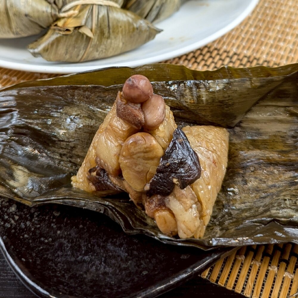經典北部香菇肉粽(每包450g±10%/3顆入)【海陸管家】滿額免運 北部粽 北部粽子 粽子 端午-圖片-1