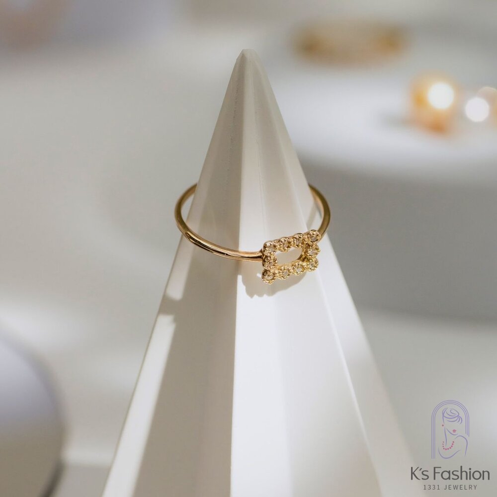 10K 5分鑽 方戒指 封面照片