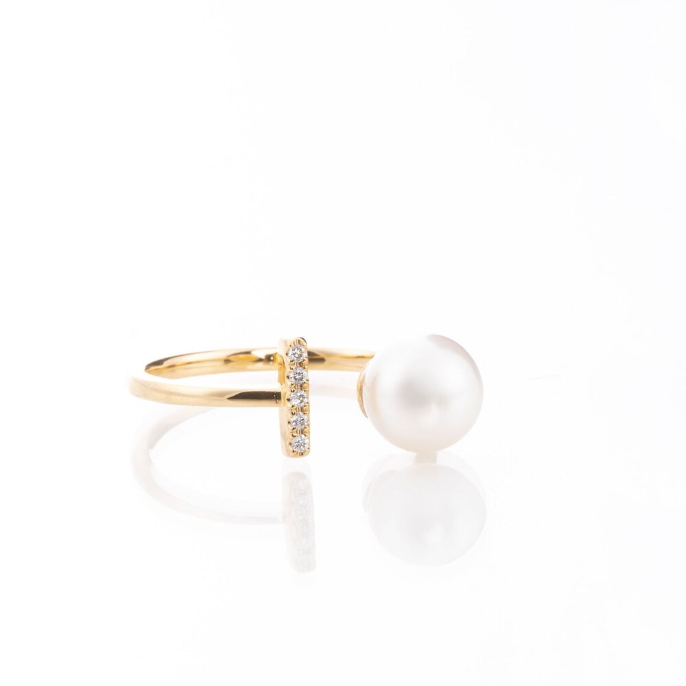 K01-ㄧ字排鑽對開珍珠戒指