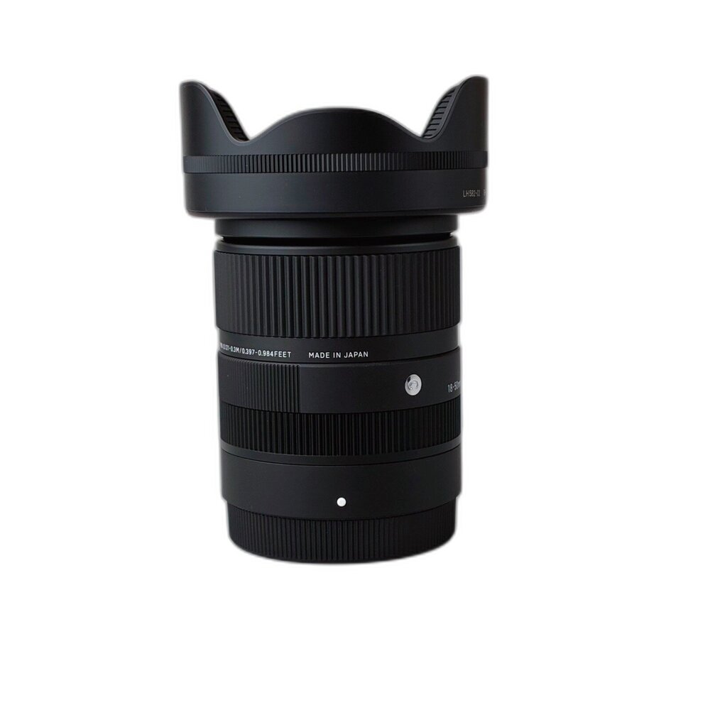 ( APSC 最推鏡頭 )Sigma 18-50mm F2.8 DC DN For Sony 大光圈 超輕便 二手 #3-圖片-1