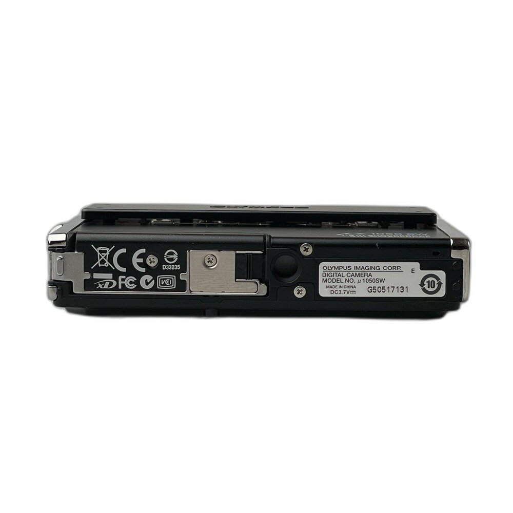 (CCD隨身機)Olympus Mju 1050SW 滑蓋設計 復古色彩 有閃燈 冷白皮 二手相機 林相攝影 #517-圖片-5