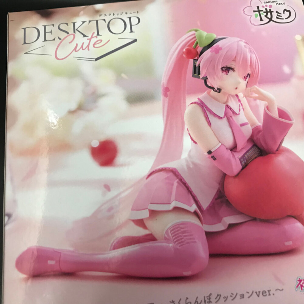 250321153927-現貨 景品 櫻未來 櫻桃抱枕  全新 正版 TAITO DESKTOP CUTE 初音未來 公仔