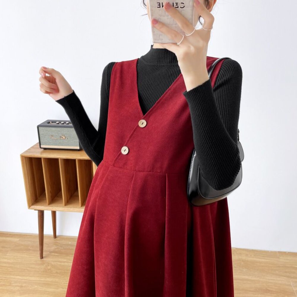 【D2188】 秋冬 韓系 實拍 V領 洋裝 鈕扣 純色 豹紋 質感 斜紋 磨毛 背心裙 背心洋裝 連衣裙 不含上衣-圖片-3