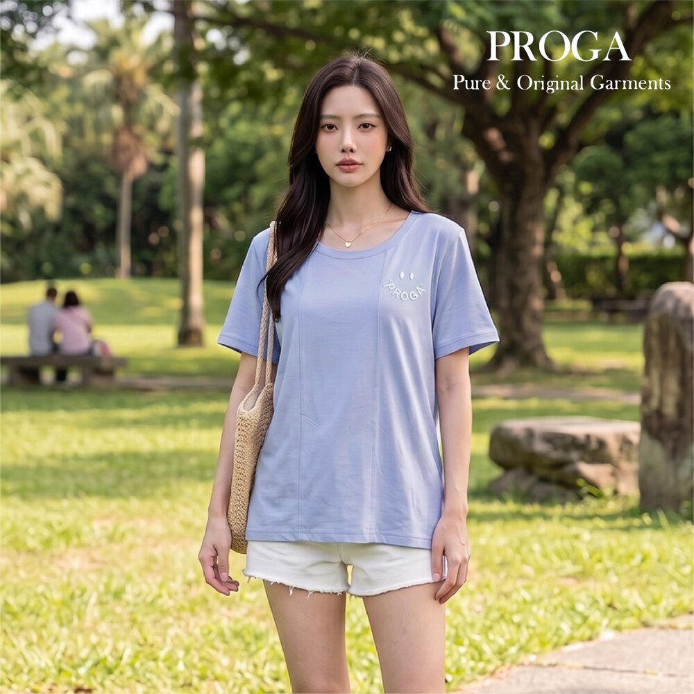 PG26081J 100%液氨絲光長絨棉 80支150g大圓領短袖T恤女 現貨(4色) 微笑刺繡 壓線修身 大尺T-圖片-2