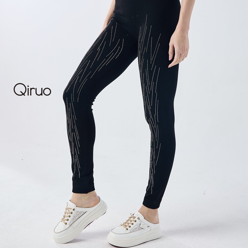 02360091C02-【Qiruo 奇若名品】專櫃時尚彈力 內刷毛內搭褲0091C(精品保暖 黑色 放射狀亮條紋)