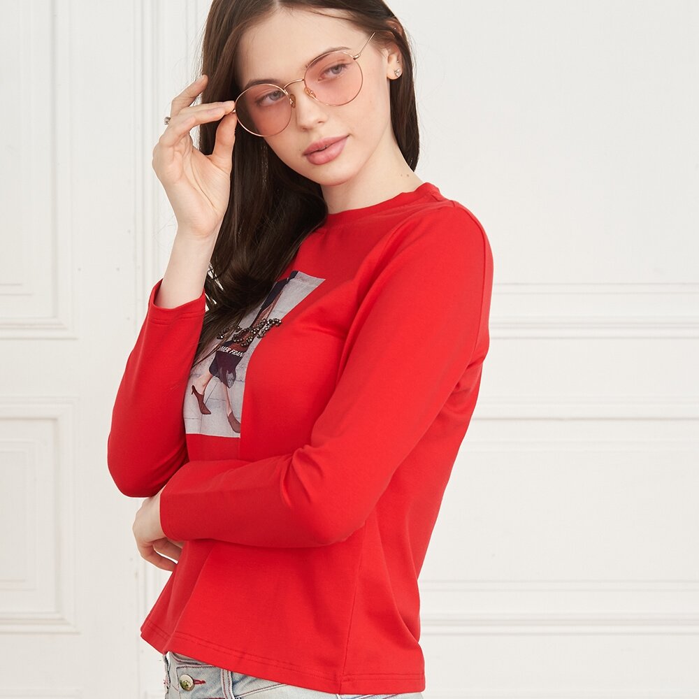 02362081A10-秋冬專櫃紅色上衣2081A 時尚照片