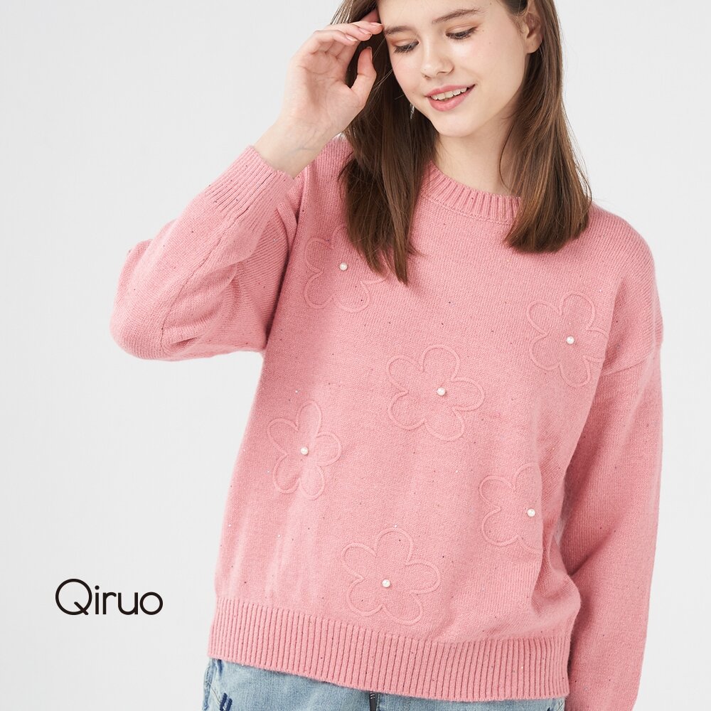 【Qiruo 奇若名品】專櫃粉色小羊毛上衣 精品時尚保暖(造型花朵珍珠點綴共-三色-2002A-15) 封面照片