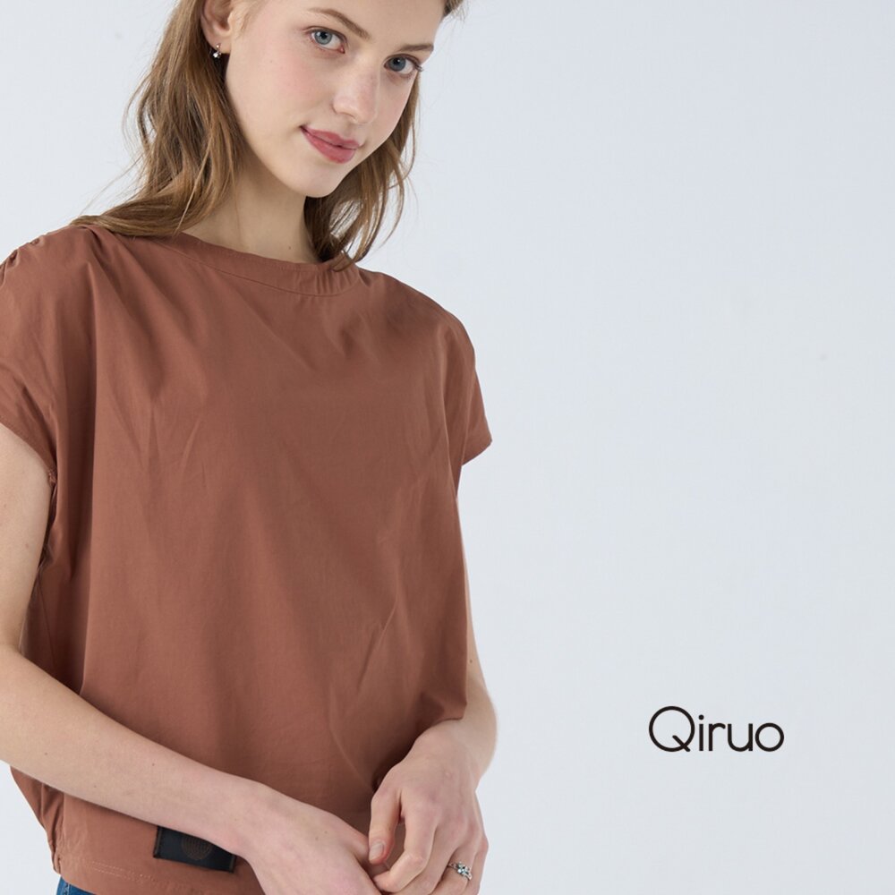 32387028A80-春夏專櫃咖啡色上衣7028A 短袖一字領造型