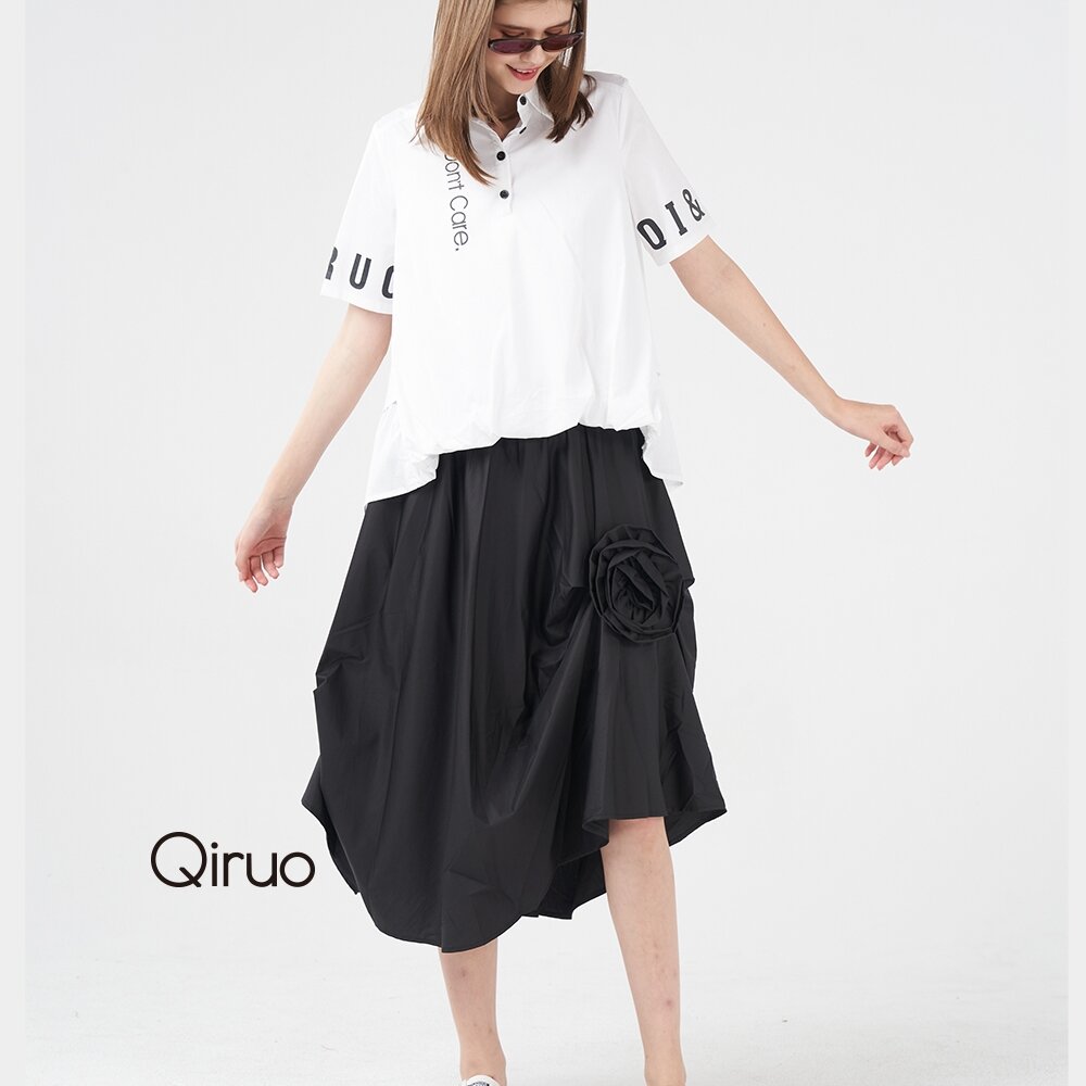 32388233B02-抓皺花朵 側邊不規則抓花黑色造型裙8233B