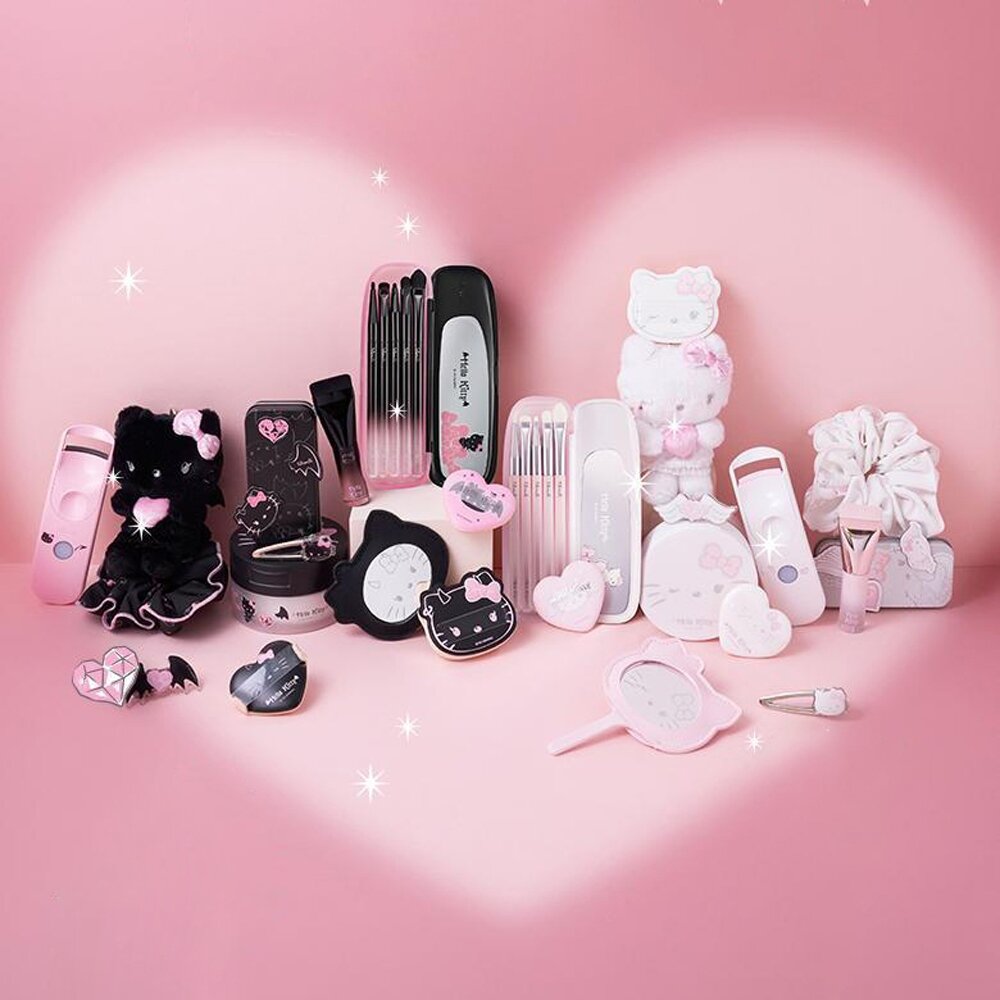 現貨|fillimilli|Hello Kitty聯名|充電式燙睫毛器 底妝刷828 髮夾 護膚棉片盒化妝棉|韓國代購-圖片-1