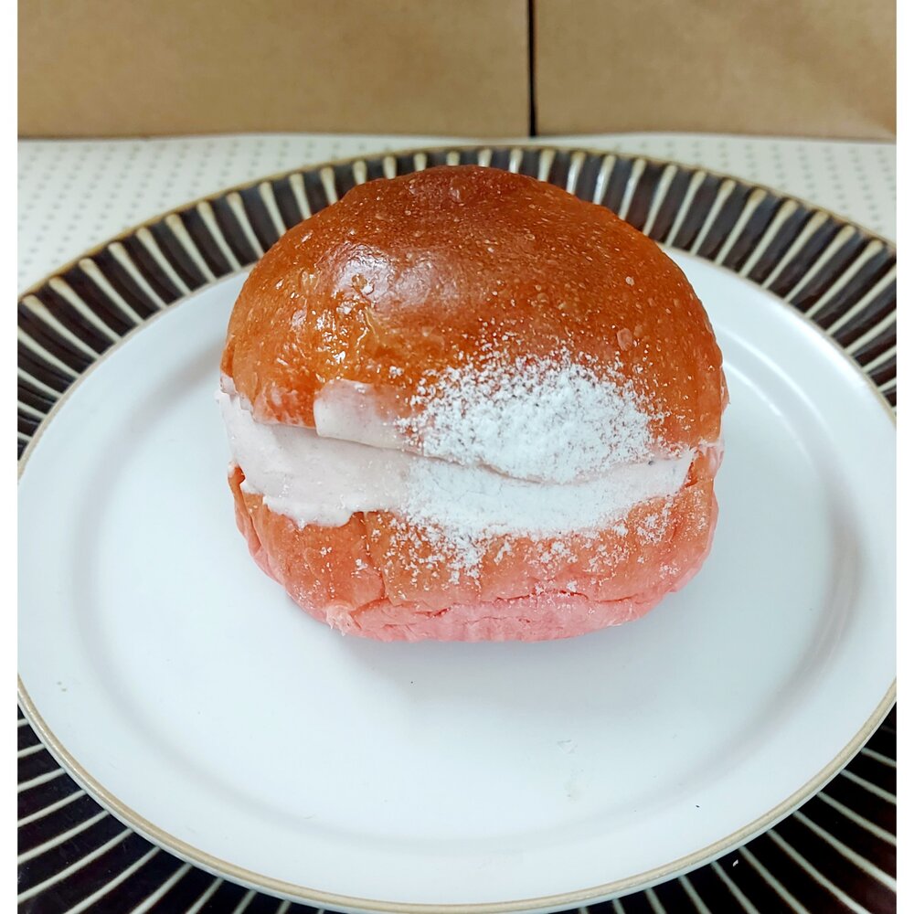 S003-草莓羅馬生乳包