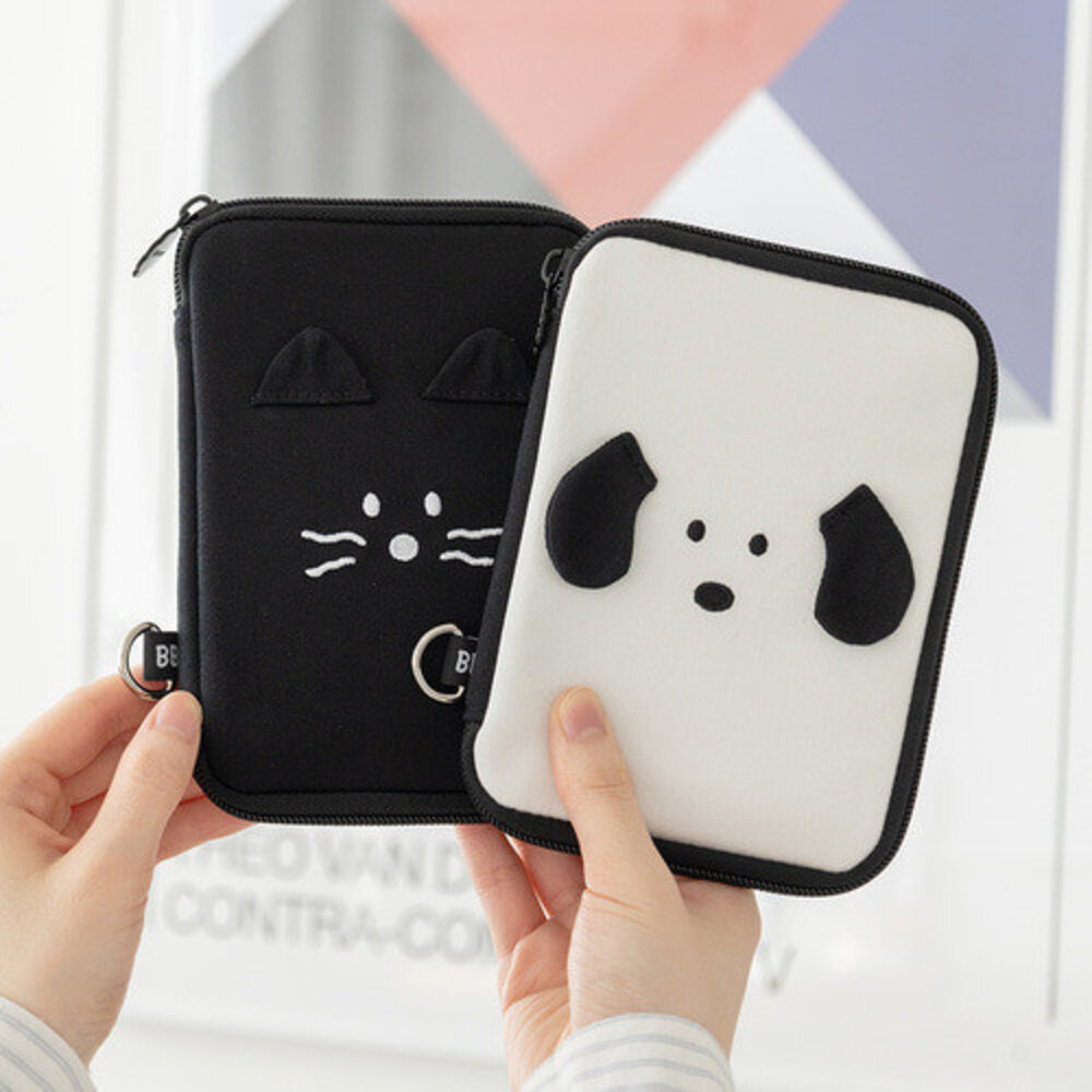 SF-020620-韓國代購 Romane早午餐兄弟多夾層護照包 貓咪 狗狗 Pompom｜護照包 護照套 護照夾 護照錢包 日本進口