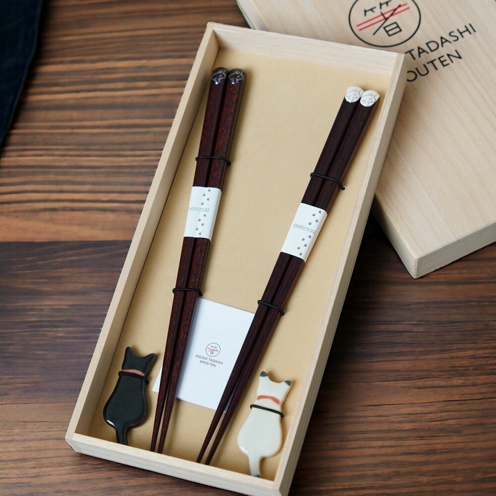 SF-020642-日本製天然木貓咪對筷 木盒 若狭塗筷 碗筷 對筷 夫妻筷 貓咪筷架 日本筷子 筷子 日式餐具 禮盒 禮物 日本進口
