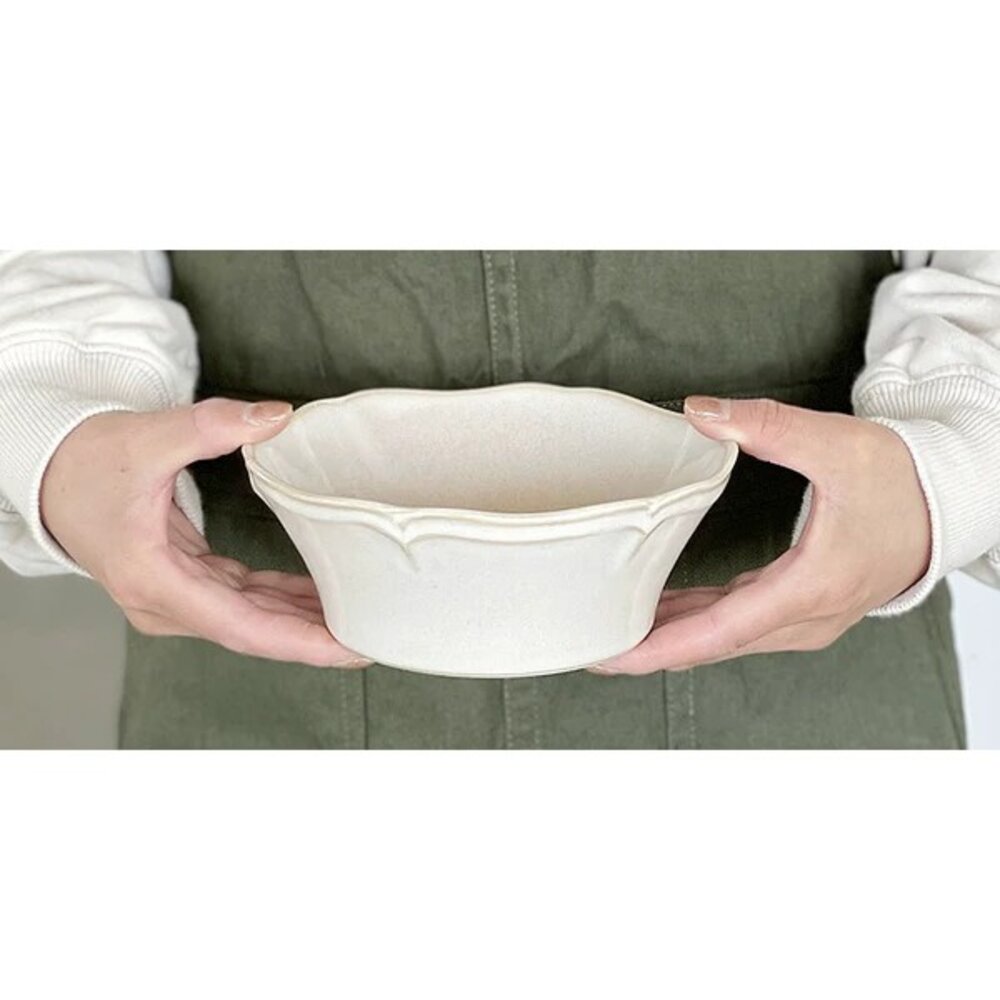 SF-020737-日本製 美濃燒 白瓷花瓣 陶瓷碗 沙拉碗  深碗 湯碗 |  碗盤 碗筷 瓷碗 餐具 陶瓷餐具