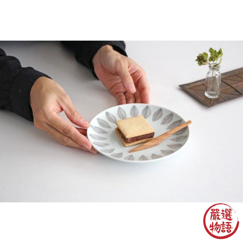 日本製 波佐見燒 雛菊花瓣 餐盤 點心盤 圓盤 陶瓷盤 水果盤 甜點盤 小盤子 盤子 盤 餐具 美濃燒 日本進口-圖片-5