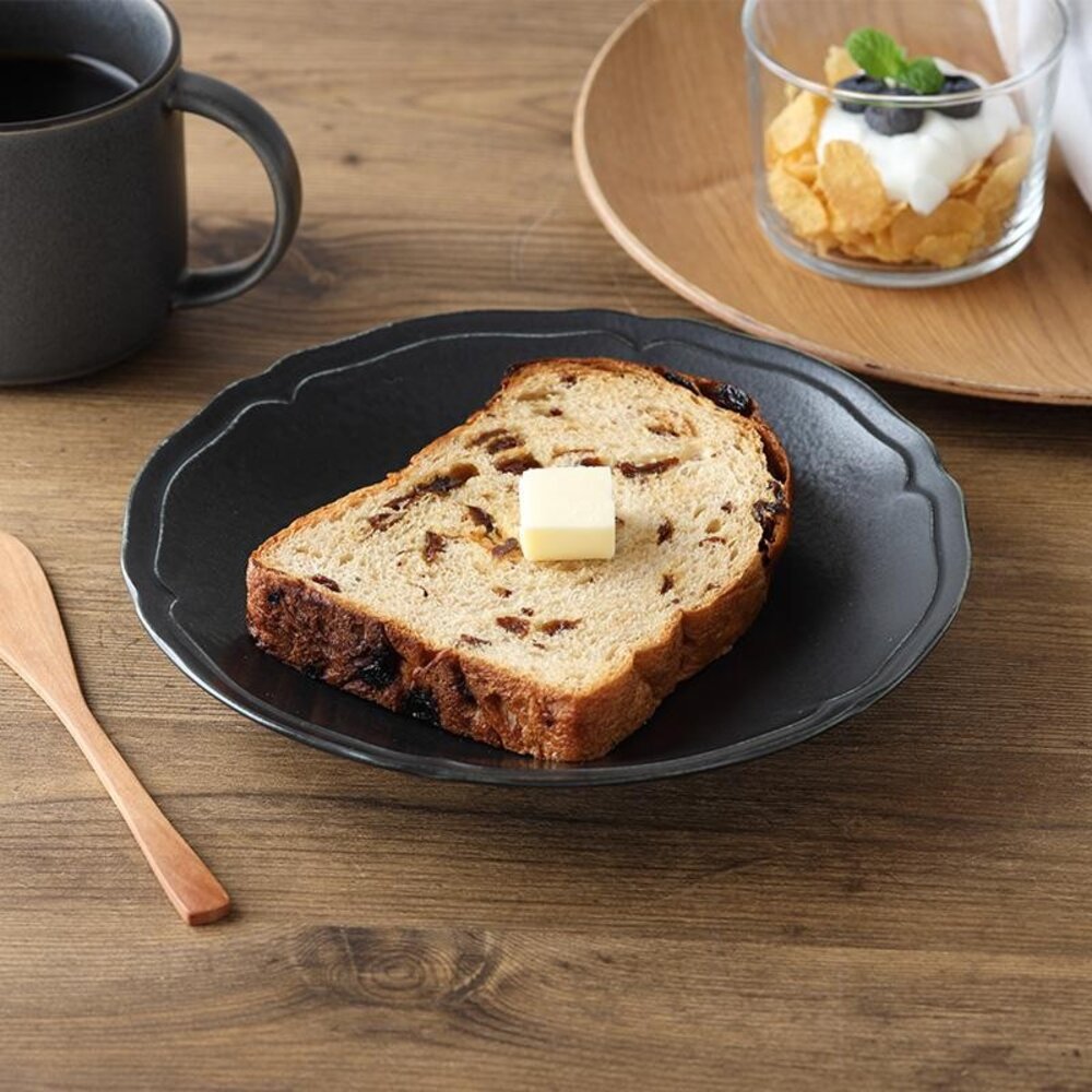 SF-020840-日本製 輕量陶瓷餐盤 Rinka 素色餐盤 中皿 19.4cm 美濃燒 四色 輕量盤 料理盤 沙拉甜點盤 日本進口