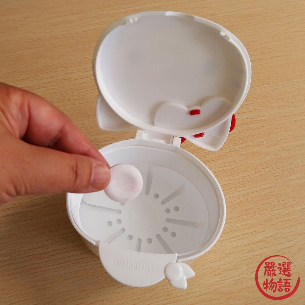 日本製 限定款 Hello Kitty 牙齒矯正維持器專用清洗盒|假牙 維持器 浸泡盒 收納盒 清洗盒 日本進口-圖片-6