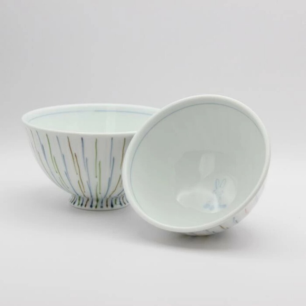 SF-021883-日本製 波佐見燒 輕量陶瓷飯碗 11cm 12.5cm | 兔子十草紋 可微波 洗碗機 對碗 夫妻碗 飯碗 日本進口