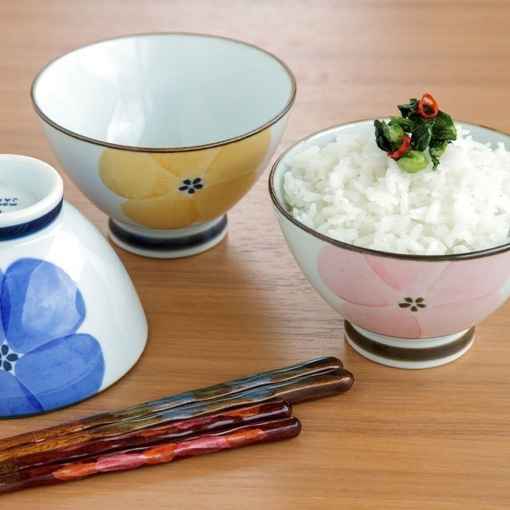 SF-022211-日本製 BISQUE 波佐見燒 飯碗 花卉碗 三色｜夫妻碗 對碗 陶瓷碗 家庭用碗 花朵碗 小花造型碗 日本進口
