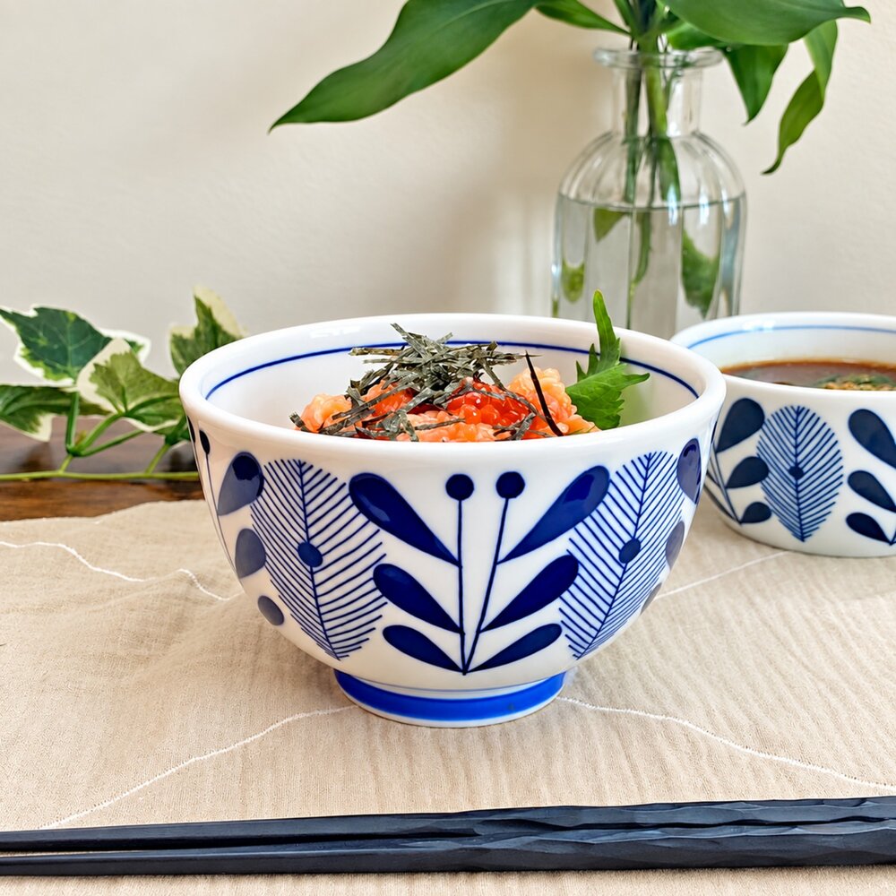 SF-022237-日本製美濃燒 飯碗 餐碗 北歐風 藍白花紋 12.5cm｜Usukaru 陶瓷碗 小碗 湯碗 日本製餐碗 日本進口