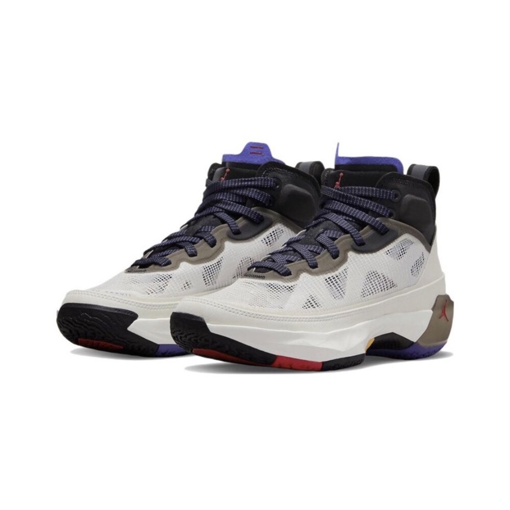 23501822210-Air Jordan 37 Beyond Borders 淺骨色 籃球鞋DD6959-060