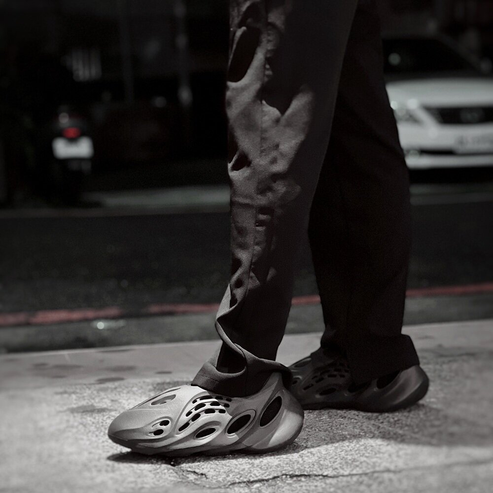 Adidas Yeezy Foam Runner Onyx 瑪瑙黑 男鞋 HP8739-圖片-6
