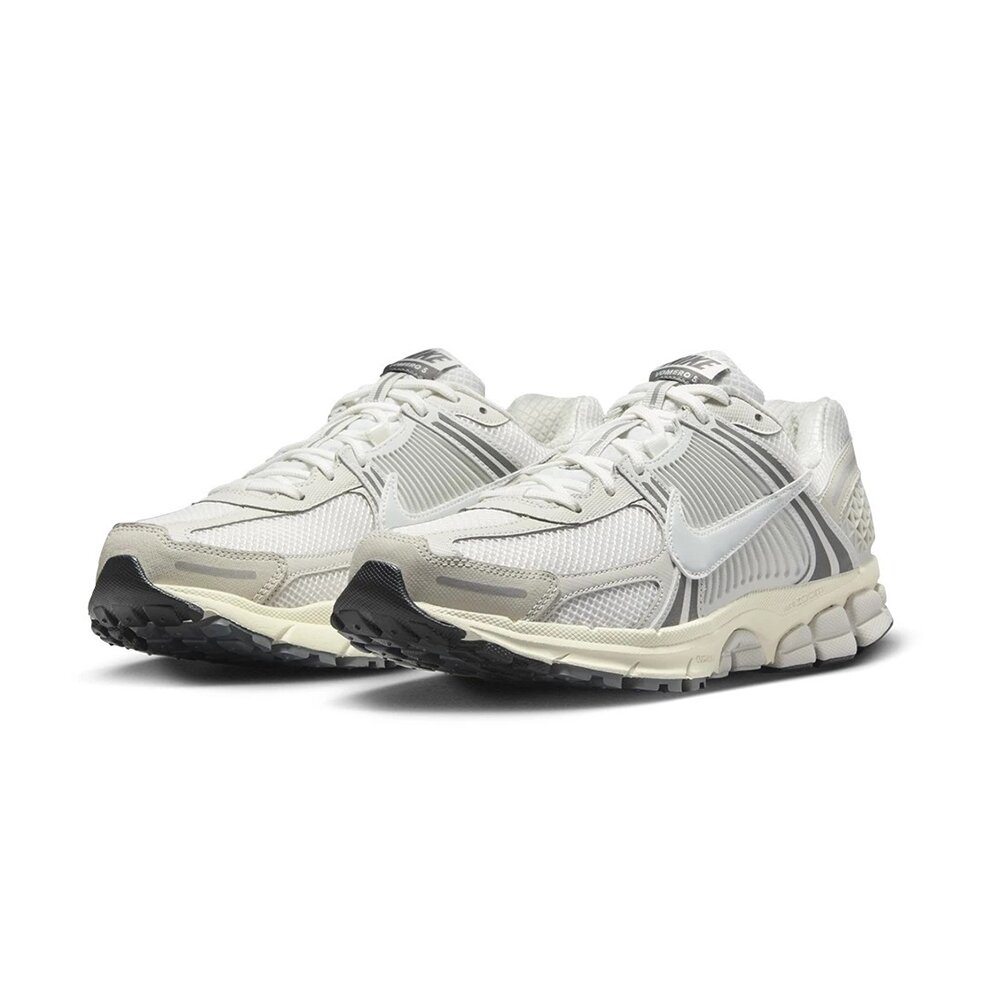25511993141-Nike Zoom Vomero 5 碳灰白 男鞋 復古休閒鞋 HF0731-007