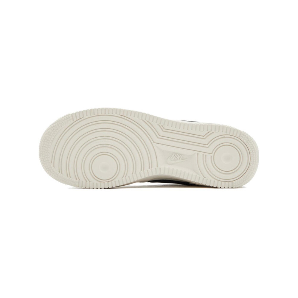 W Nike Air Force 1 '07 全白黑浮雕勾 FV1182-001-圖片-5