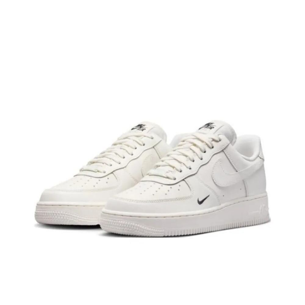 27620486757-W Nike Air Force 1 ’07 ESS 奶油白 小黑勾HF1058-133