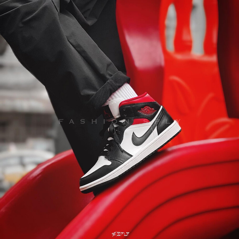 W Air Jordan 1 Mid Black Sail 黑紅 BQ6472-061-圖片-1