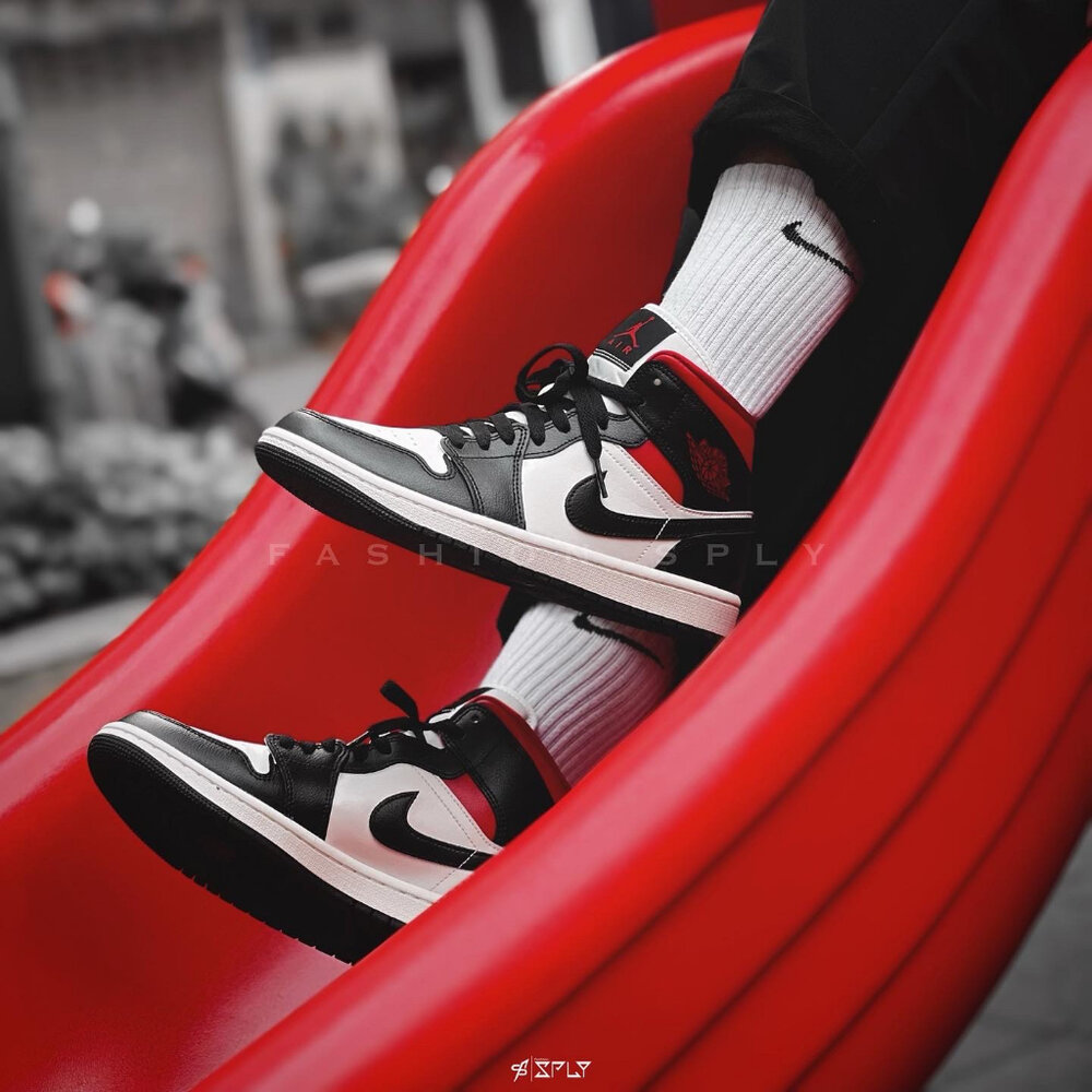 W Air Jordan 1 Mid Black Sail 黑紅 BQ6472-061-圖片-3