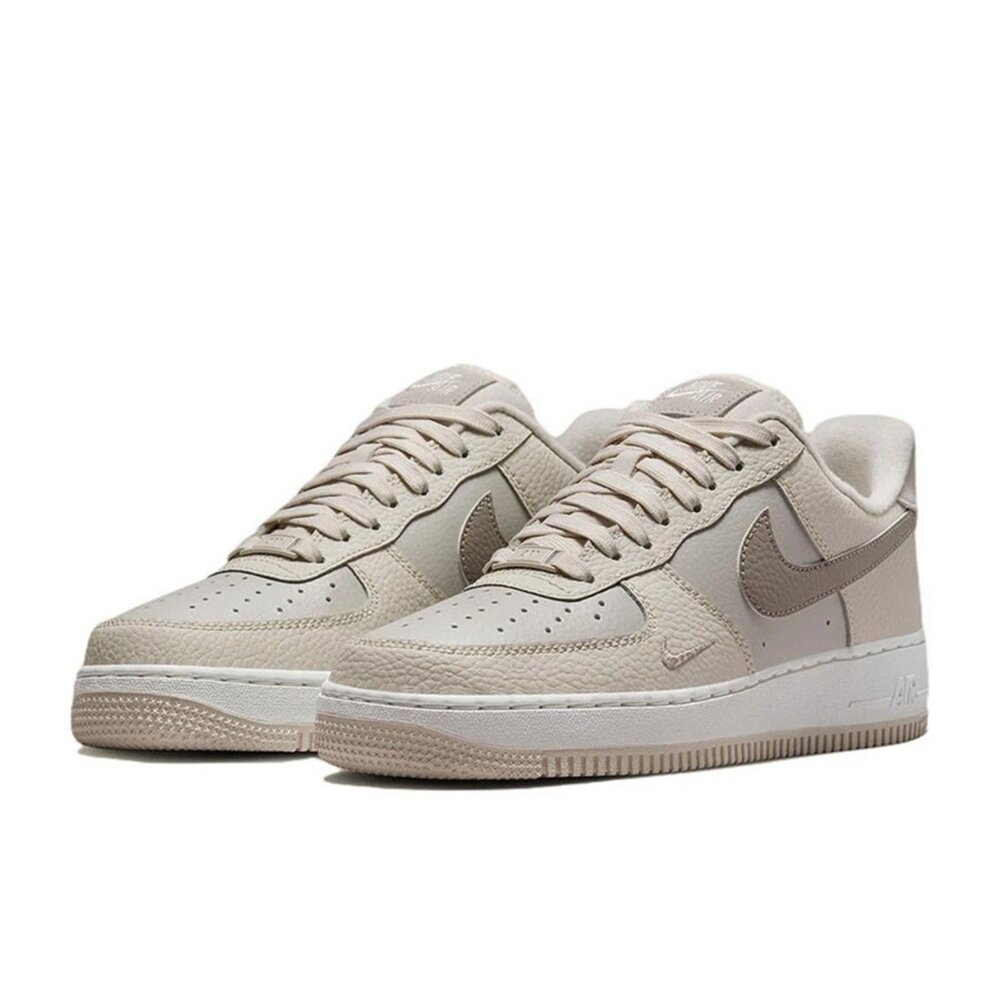 FB8483-100-W Nike Air Force 1 Low Light Orewood Brown 奶茶棕 FB8483-100