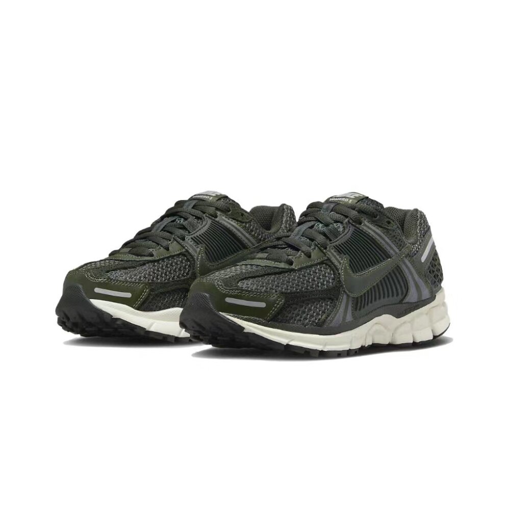 FQ8898-325-W Nike Zoom Vomero 5 Sequoia 森林綠 FQ8898-325
