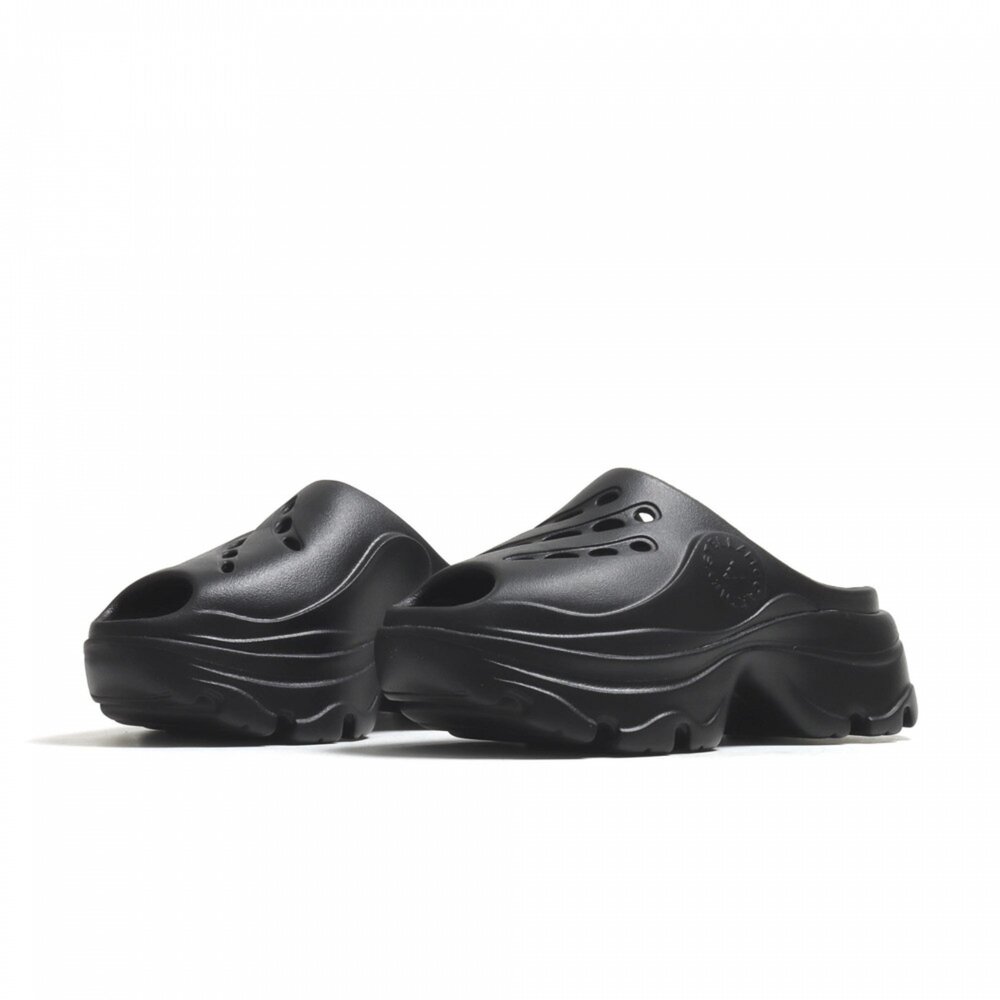 GW2050-W Adidas Clogs Core Black 全黑 GW2050
