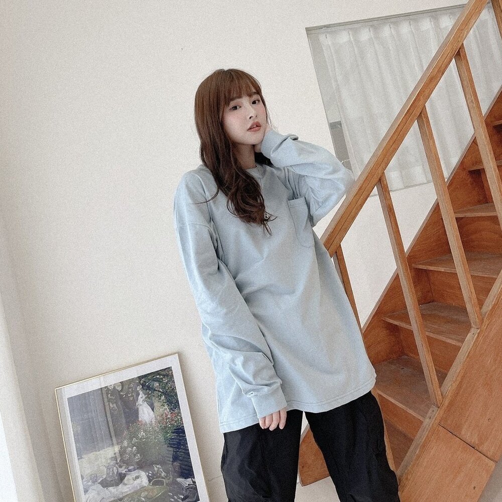 韓版 長袖 工裝風 口袋 素色 寬鬆 落肩 百搭 素面 多色素T oversize 男女可穿 情侶-圖片-8