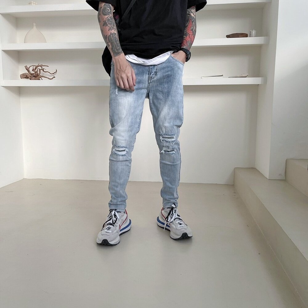 韓版 牛仔褲 多刀割淺藍牛仔褲 破壞加工 刀割破壞 淺藍刷色 刷舊 彈性 窄版 合身 煙管褲 男女可穿 50033-圖片-10