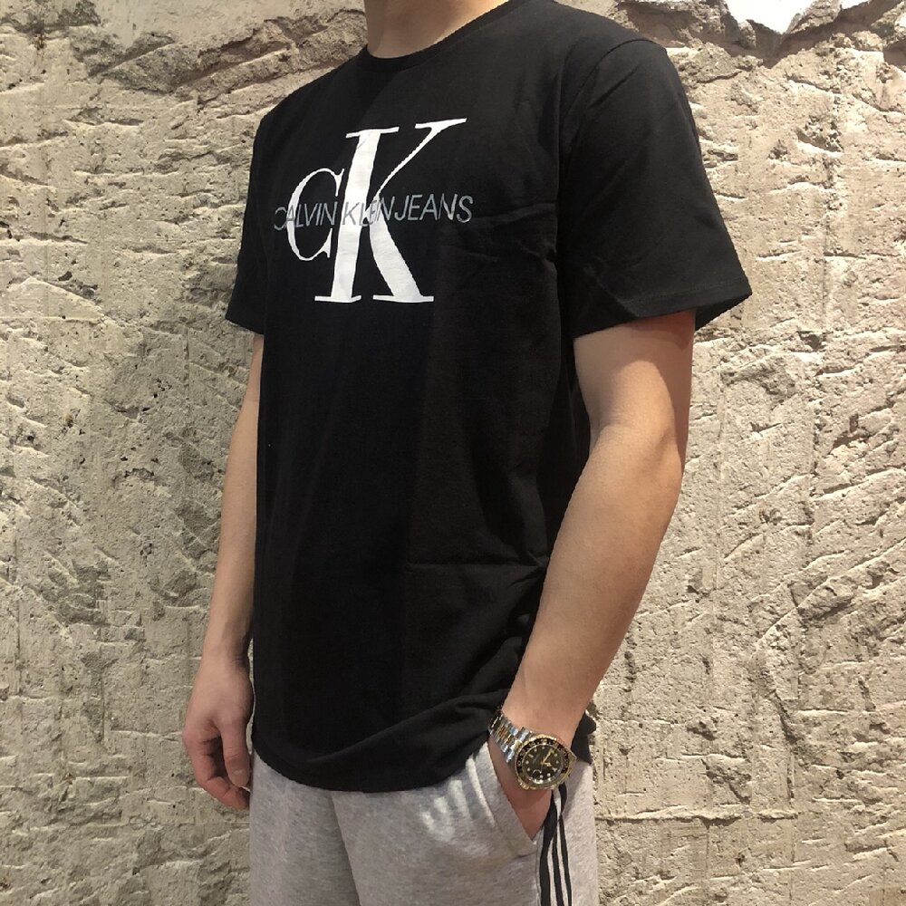 CK青年款 短T 經典款logo 上衣 t shirt 輕鬆駕馭 情侶裝 短袖 t 恤 現貨正品-圖片-11