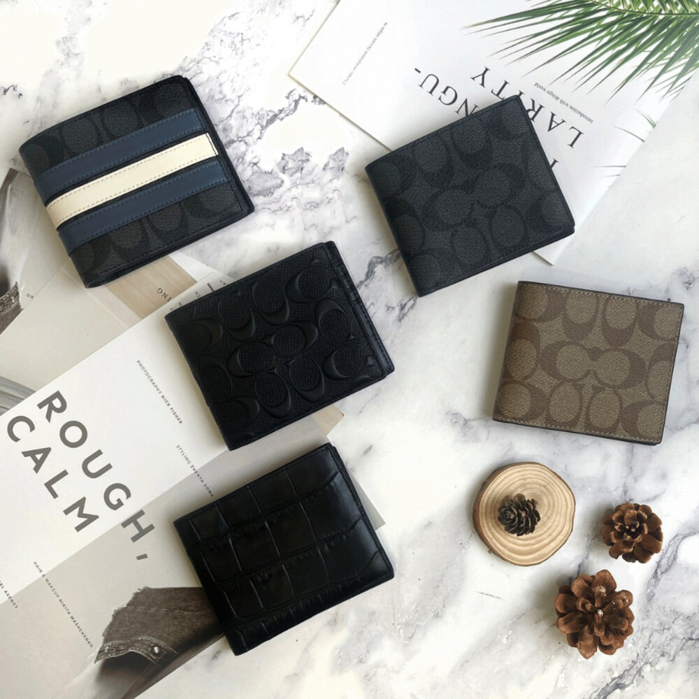 COACH coach 經典凸起logo PVC 防刮 好保養 男生款式 男用 短夾 防刮文字 飾牌拉鍊 長夾 短夾-圖片-1
