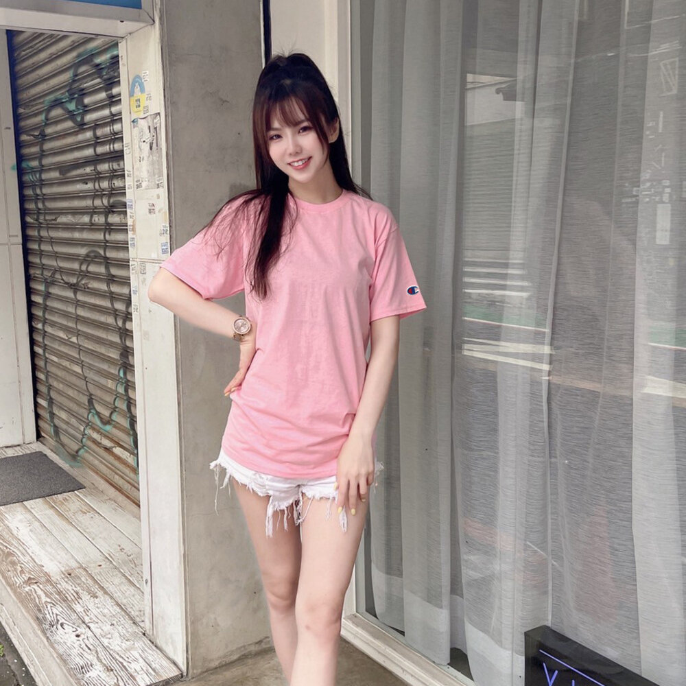 Champion 冠軍 短袖 情侶裝 T425 美規 6.1oz 刺繡logo 素T 大尺碼 男生衣著 多色可選-圖片-1