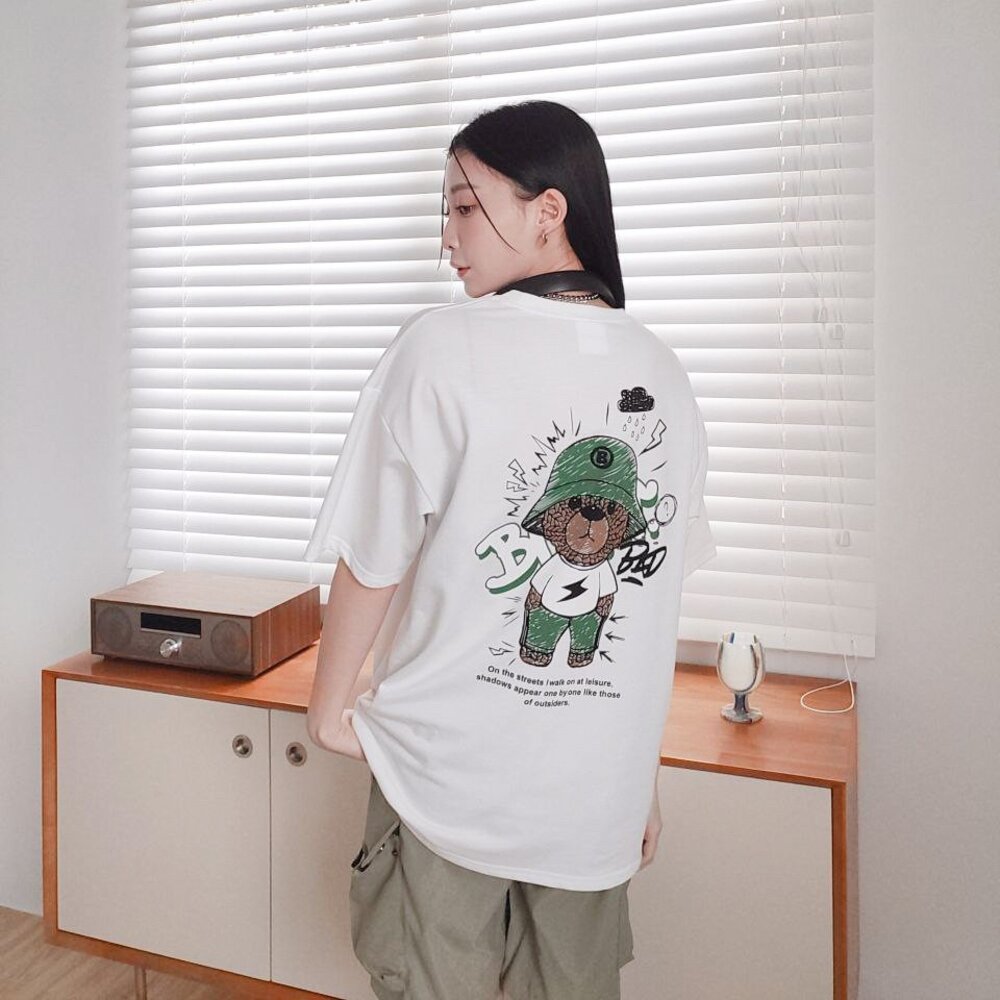 韓版 閃電熊塗鴉 短袖 上衣 情侶款 韓版上衣 韓版短袖 短T 落肩 寬鬆 短踢 80524-圖片-4