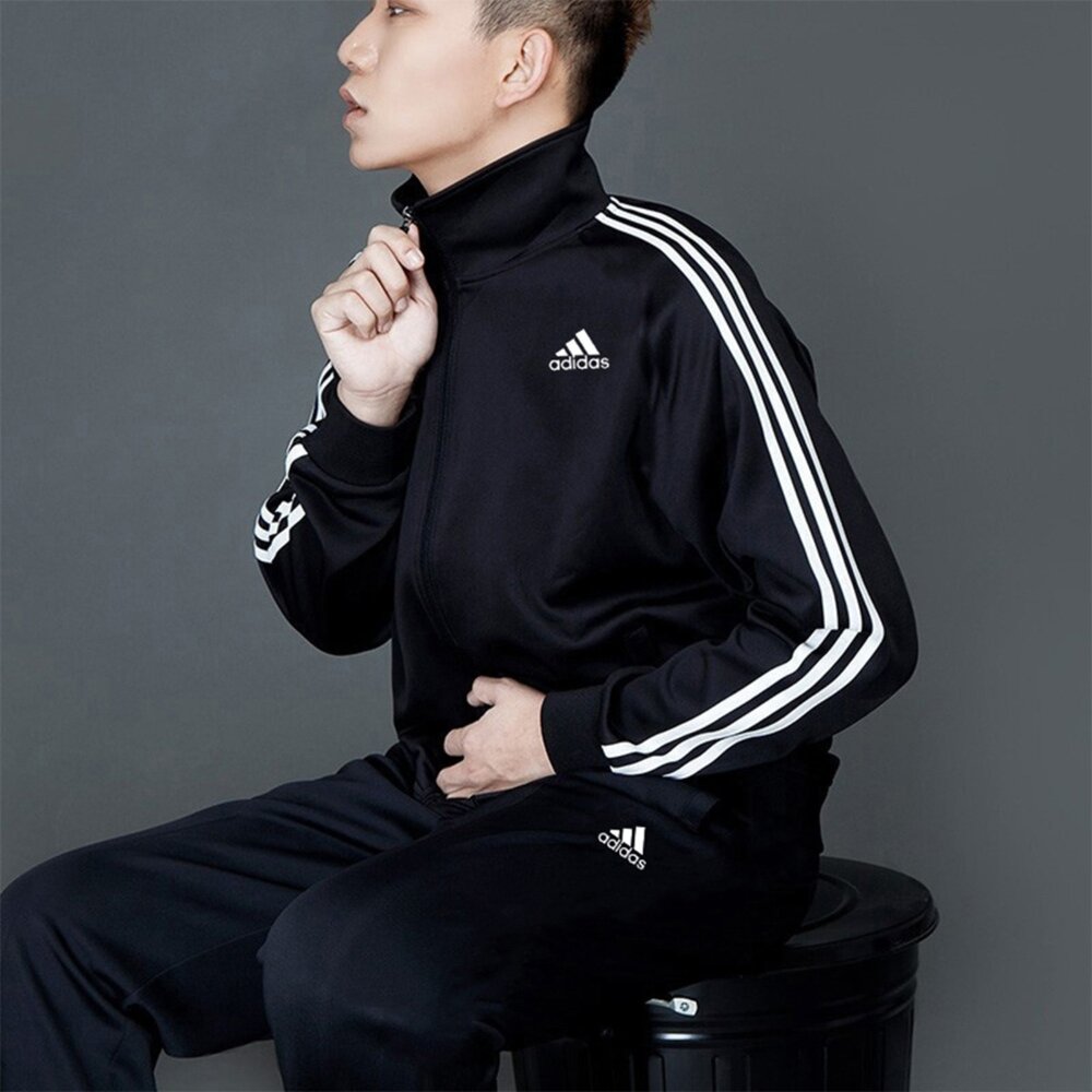 250417180929-adidas 愛迪達 套裝 棉質 立領三線外套 黑色 縮口休閒長褲 毛巾布內裏 男女可穿(IC6766)