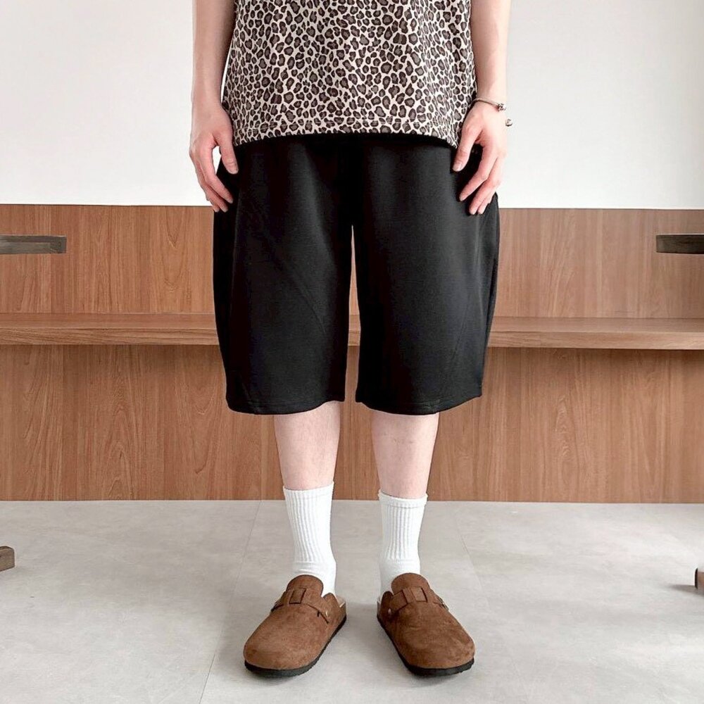韓版 車線造型 剪裁 彎刀短褲 棉短褲 黑 灰 厚磅 短褲 男女 情侶 1793-圖片-2